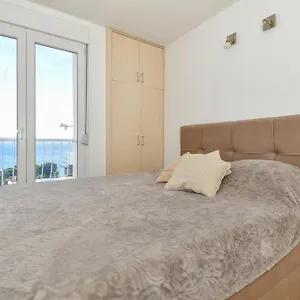 https://trstenik-beach-apartments.splithotels.org